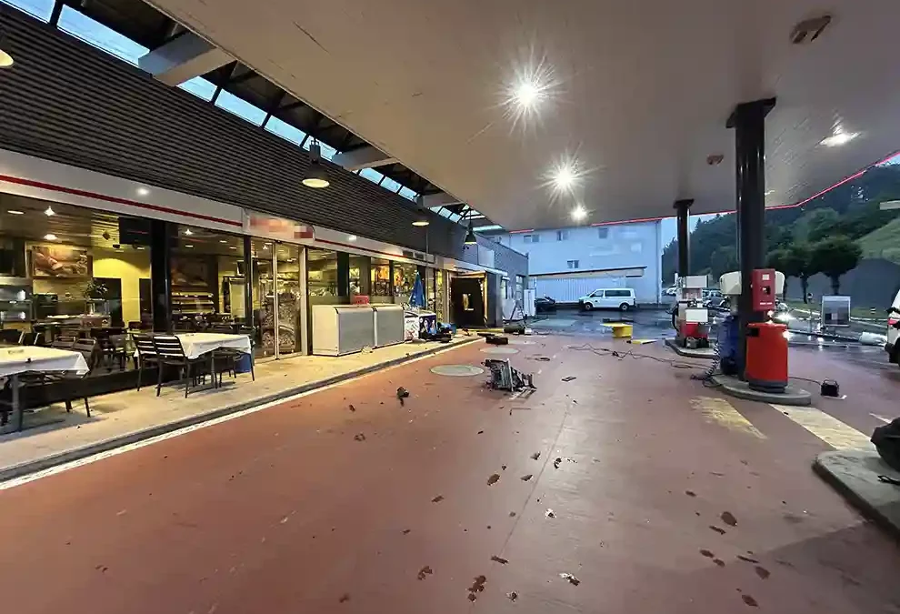 Küssnacht am Rigi SZ – Bancomat gesprengt – Zeugenaufruf