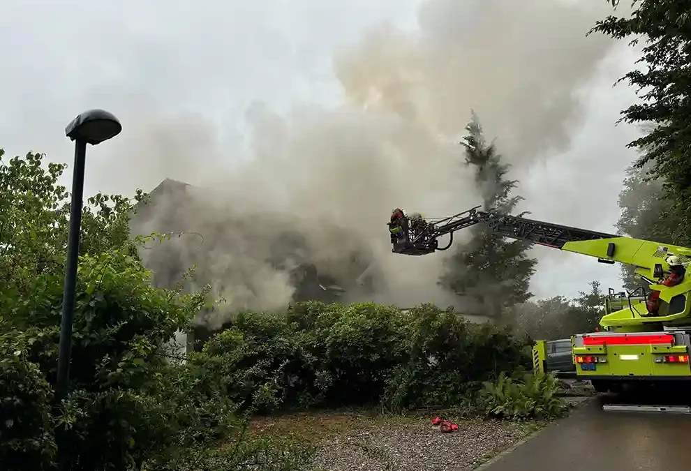 Bertschikon ZH – Grosser Sachschaden bei Brand in Einfamilienhaus