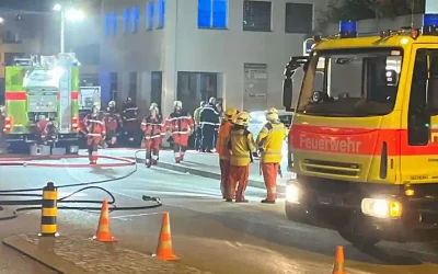 Bassersdorf ZH – Wohnungsbrand in Mehrfamilienhaus