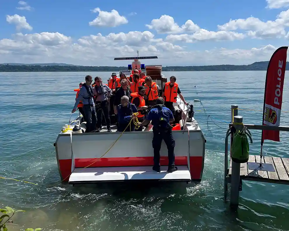 Kanton Bern – Vielseitige Polizeiarbeit – Einblicke in die Tätigkeiten der Seepolizei Kanton Bern – Vielseitige Polizeiarbeit – Einblicke in die Tätigkeiten der Seepoli