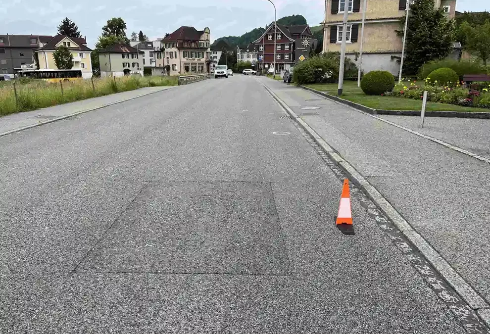 Bütschwil SG – Unfall zwischen Velofahrerin und Auto