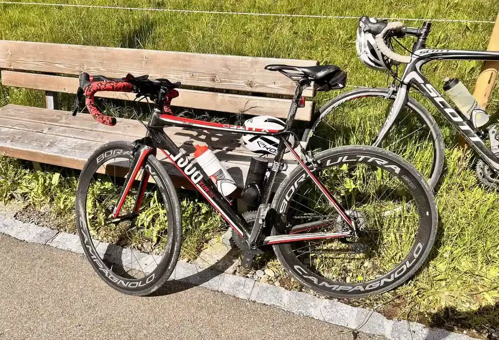 Urnäsch AR – Sturz mit Rennrad