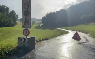 Balsthal SO – E-Bike-Lenker wird bei Kollision mit Auto verletzt