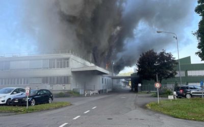 Lenzburg AG – Grossbrand in Industriegebäude