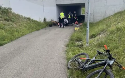 Oberwil-Lieli AG – Kollision zweier Velofahrer fordert Schwerverletzten