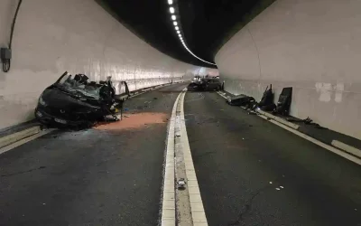 Zillis GR – Frontalkollision in Tunnel