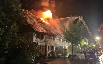 Andelfingen ZH – Hoher Sachschaden beim Brand eines Wohnhauses