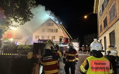 Einsiedeln SZ – Brand in Wohn- und Geschäftshaus