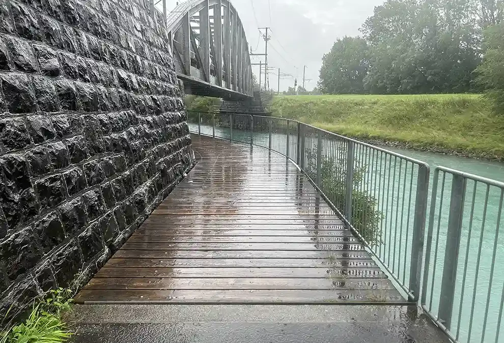 Ziegelbrücke SG – Unfall zwischen E-Bike und Velo