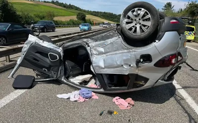 Baselland – Personenwagen überschlägt sich bei Selbstunfall
