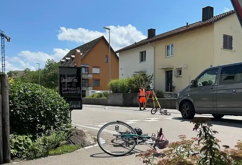 Seuzach ZH – Kollision zwischen Auto und Kind
