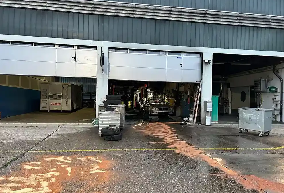 Wallisellen ZH – Brand in Autowerkstatt