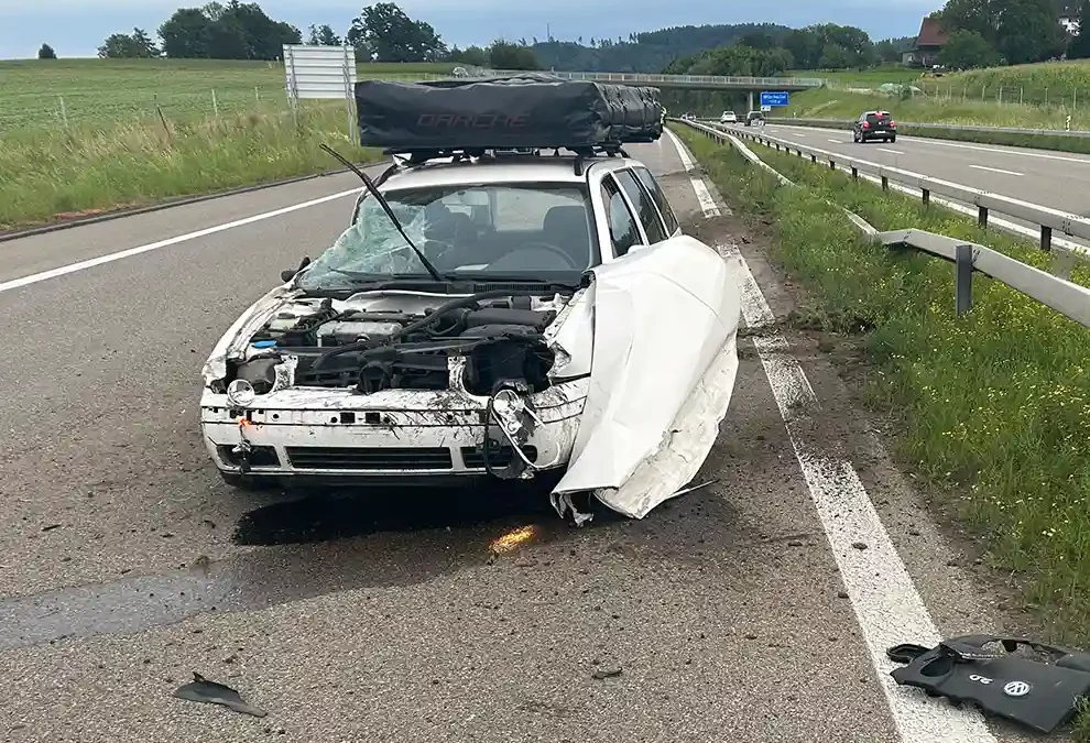 Münchwilen TG – Mit der Leitplanke kollidiert