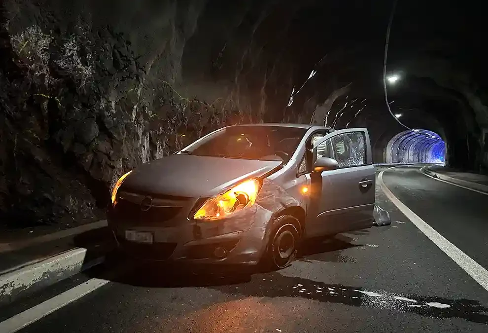 Seedorf UR – Selbstunfall mit Personenwagen – eine Person verletzt