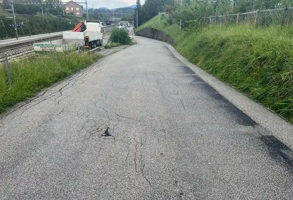 Flawil SG – Unfall zwischen Roller und Kickboard