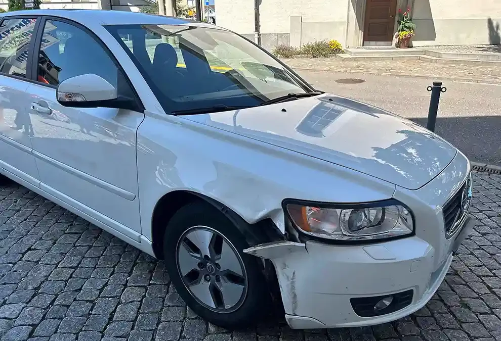 Kirchberg SG – Unfall zwischen Auto und Motorrad