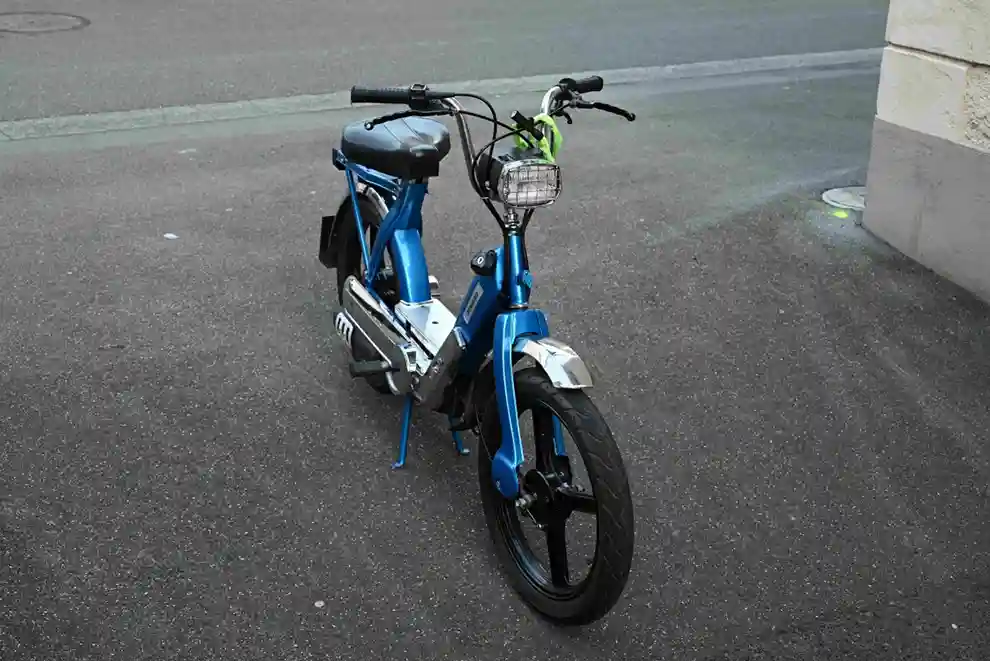 Walenstadt SG – Unfall zwischen Mofa und Fussgänger