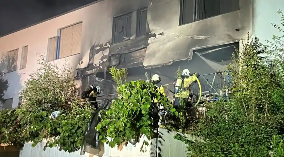 Rüttenen SO – Explosion mit Brandfolge in Mehrfamilienhaus – eine Person tot in Wohnung aufgefunden (Zeugenaufruf)