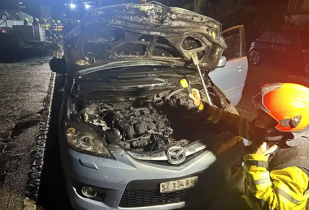 Goldau SZ – Fahrzeugbrand
