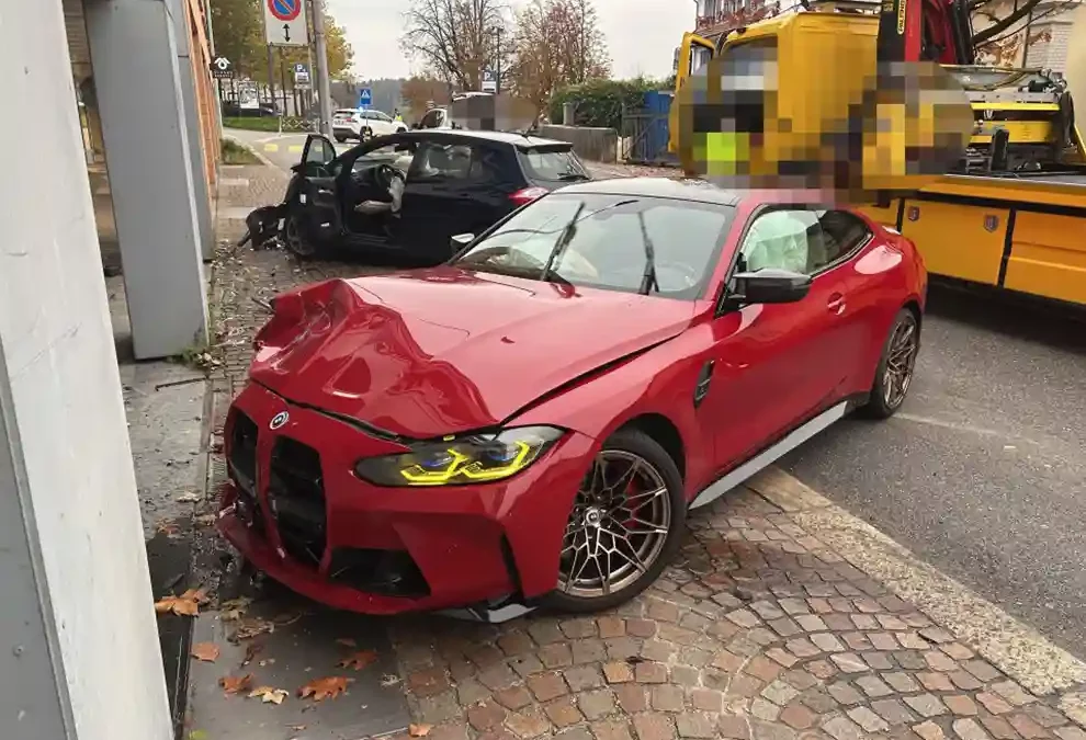 Aarau AG – Grosser Schaden nach Frontalkollision