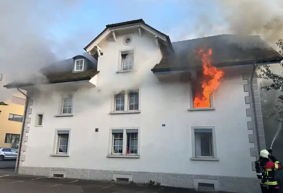 Menziken AG – Wohnhaus nach Brand nicht mehr bewohnbar