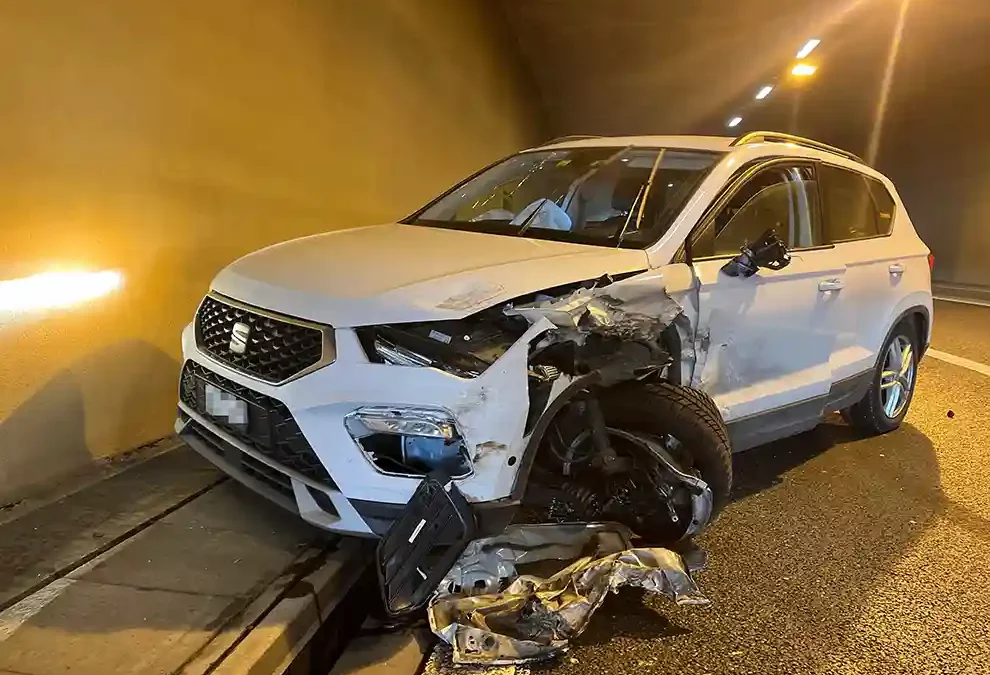 Wagen SG – Unfall zwischen zwei Autos