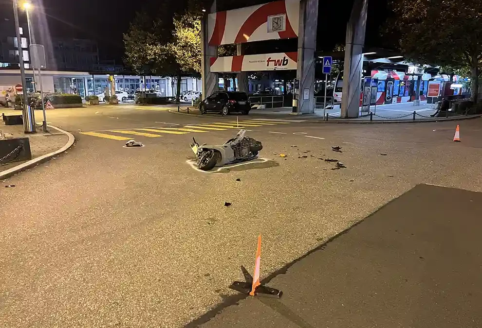 Wil SG – Verkehrsunfall zwischen Auto und Roller – Autofahrer alkoholisiert