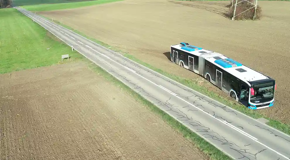 Luzern – Bus fährt in Wiese – keine Verletzten