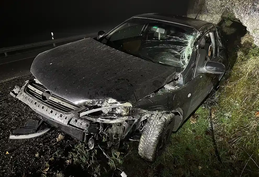 Enggenhütten AI – Selbstunfall bei dichtem Nebel