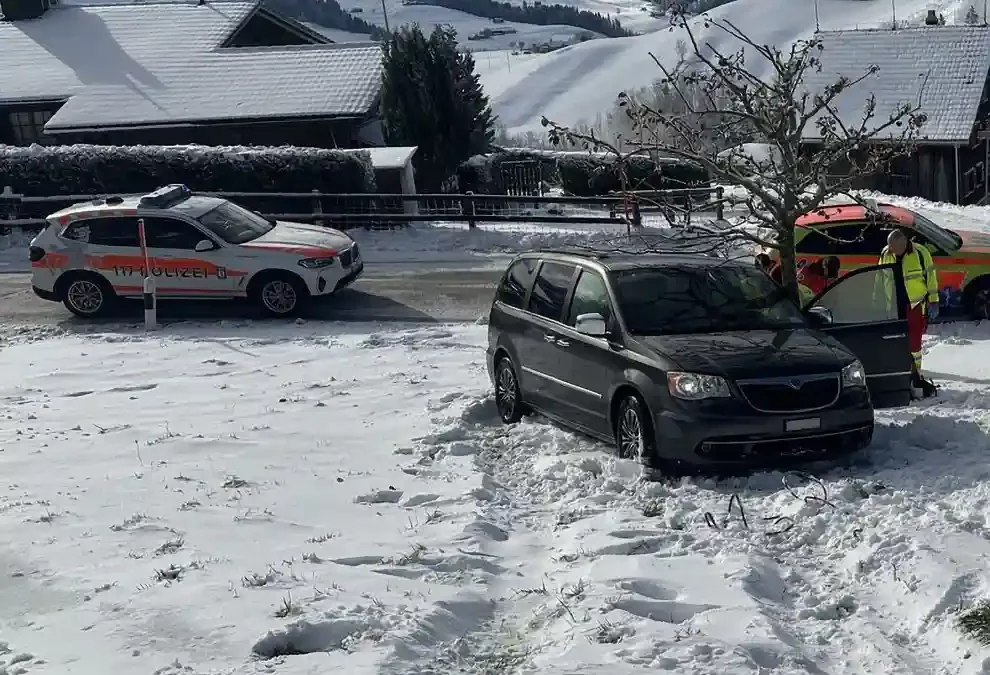 Appenzell Ausserrhoden – Mit Auto ins Rutschen gekommen