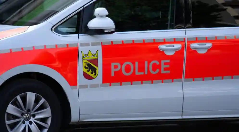Kallnach BE – Gebäude des ehemaligen Tierparks in Vollbrand geraten