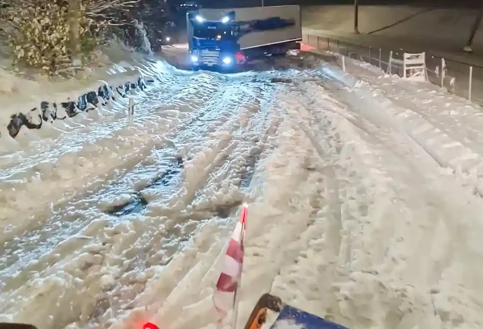 Freiburg – Fast hundert Einsatze nach Schneefällen im Kanton