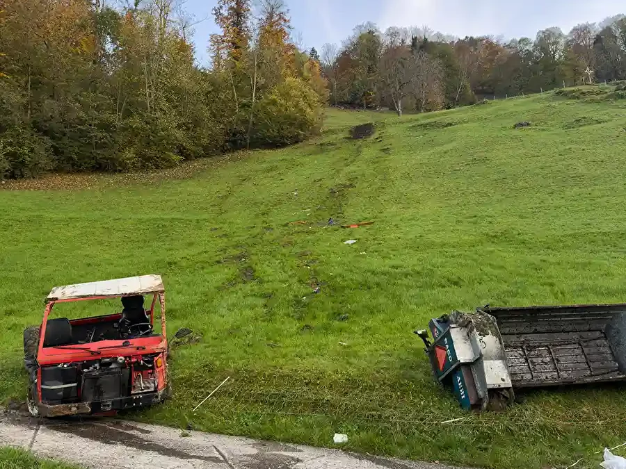 Giswil OW – Schwerer Arbeitsunfall – 29-jährige Lenkerin eines Landwirtschaftsfahrzeugs verletzt