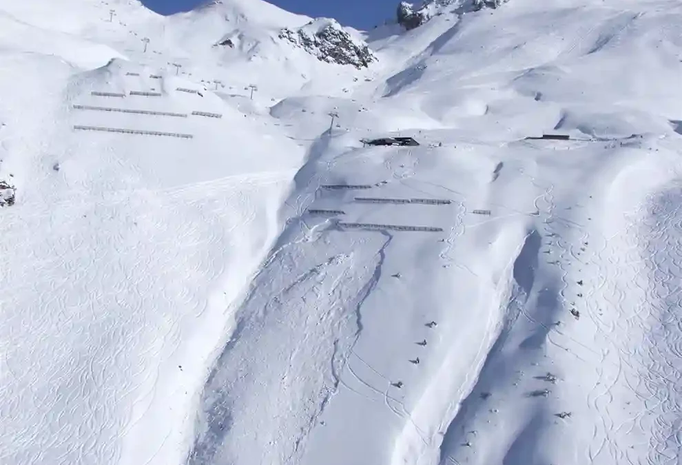 Parpan GR – Tödlicher Lawinenunfall ausserhalb markierter Piste