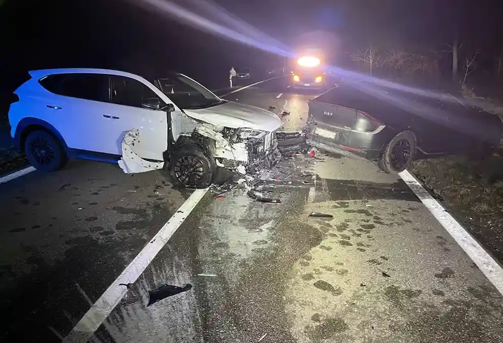 Lengnau AG – Heftige Auffahrkollision führt zur Strassensperrung