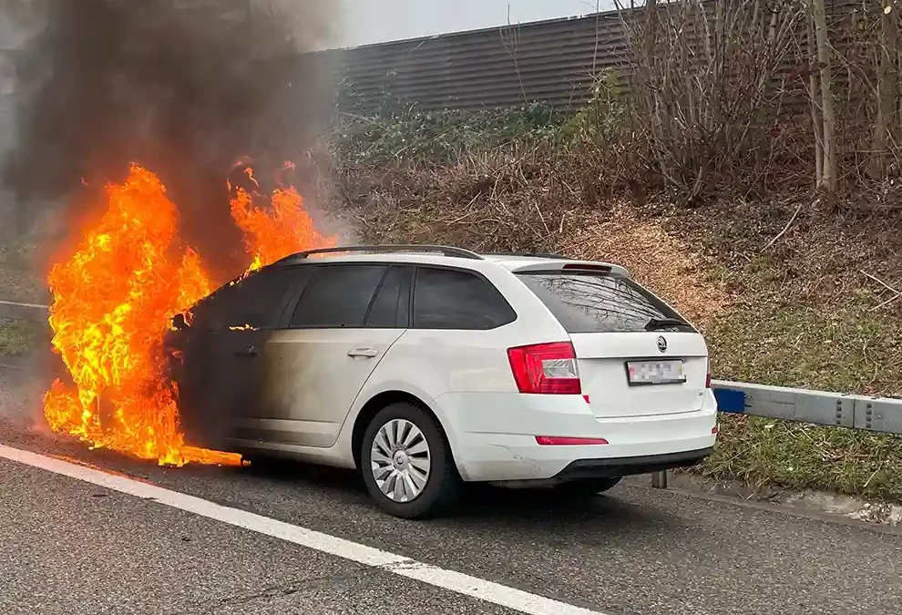Mörschwil SG – Fahrzeugbrand auf Autobahn