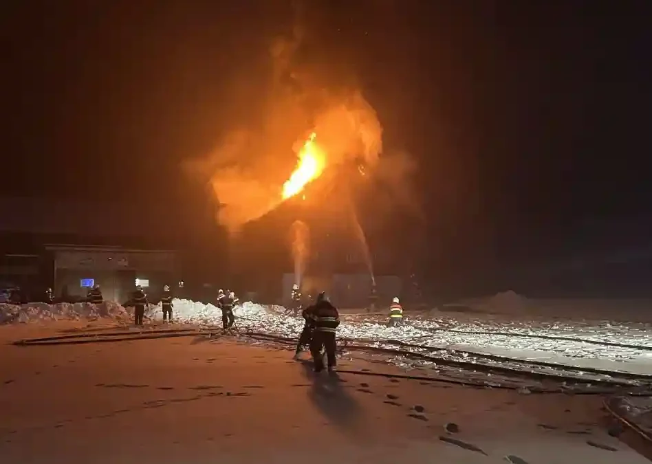 Unteriberg SZ – Mehrfamilienhaus durch Brand zerstört