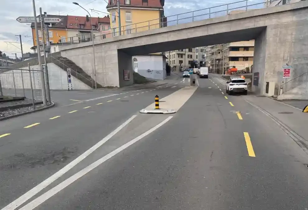 Stadt St. Gallen – Fussgängerin bei Kollision mit E-Bike verletzt