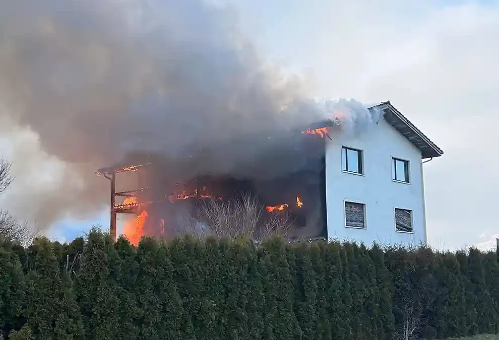Vilters SG – Brand in Mehrfamilienhaus mit Restaurant