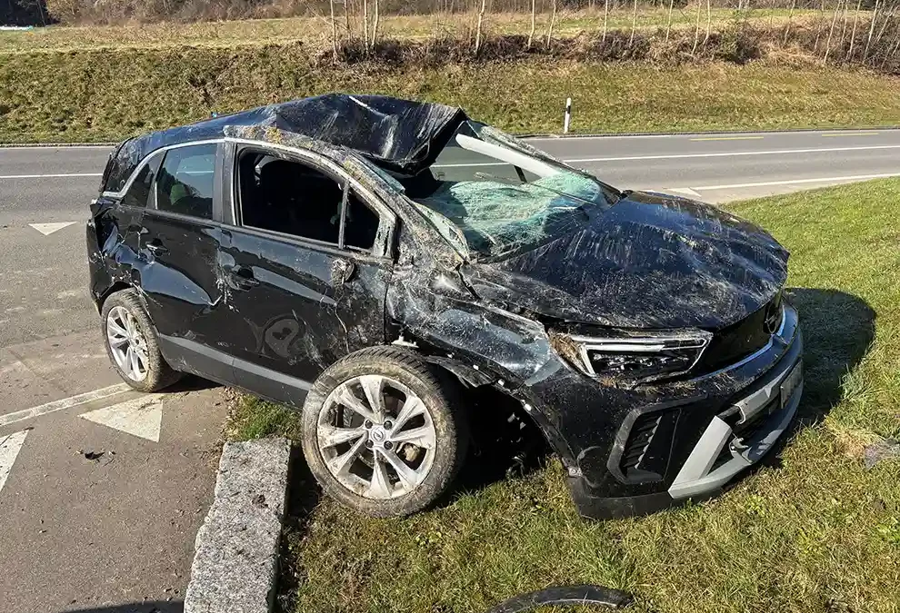 Hauptwil-Gottshaus TG – Mit Auto überschlagen