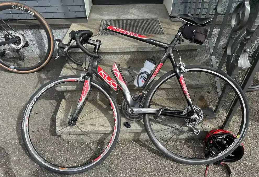 Kollision Auto AR – Rennfahrrad