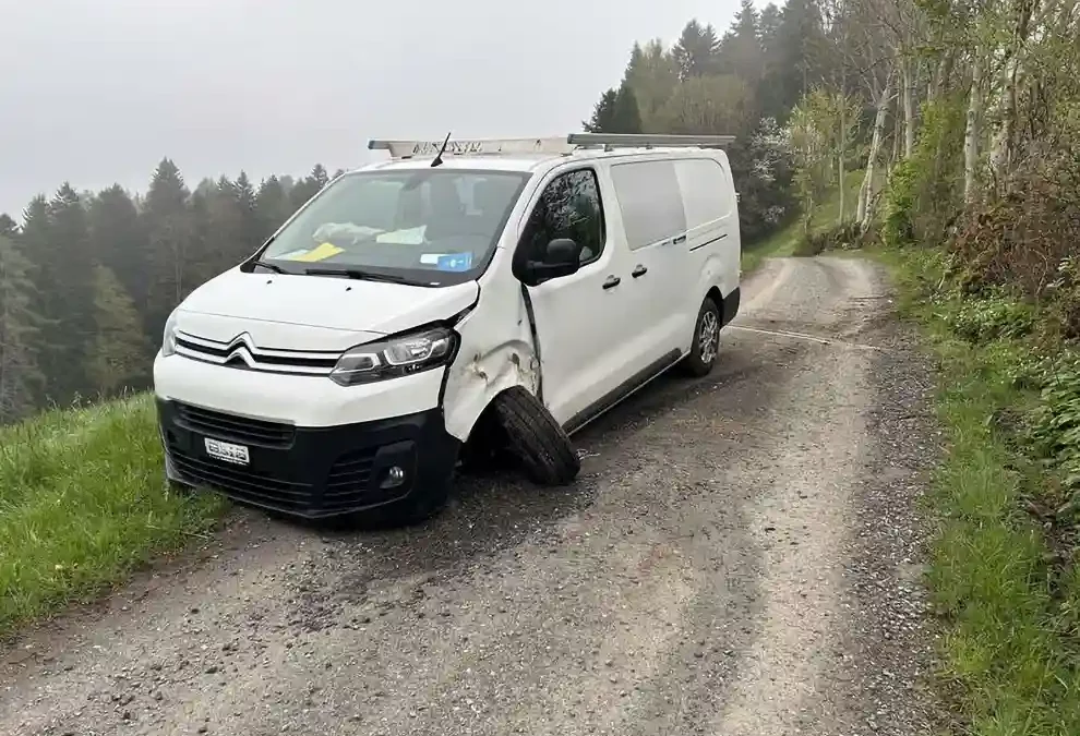 Appenzell Innerrhoden – Unfallstelle nach Selbstunfall verlassen