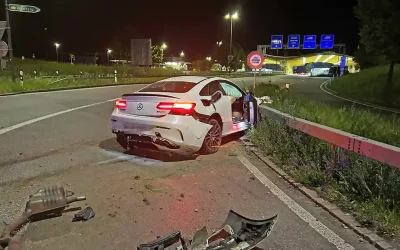 Kreuzlingen TG – Hoher Sachschaden nach Selbstunfall