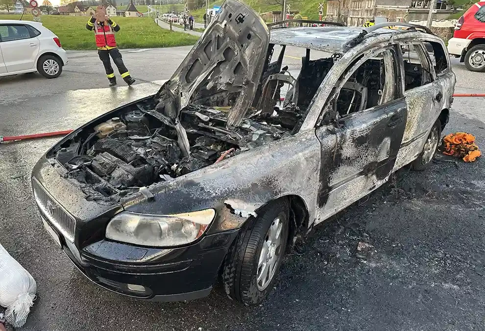 Steinegg AI – Auto vollständig ausgebrannt