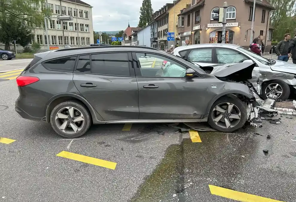 Aarau AG – Irrfahrt endete mit heftiger Kollision