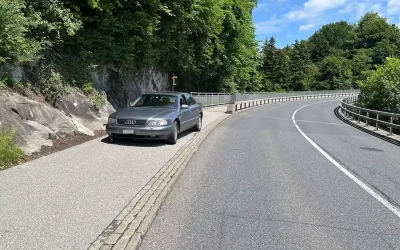 Neuhaus SG – Selbstunfall mit Auto – Zeugenaufruf