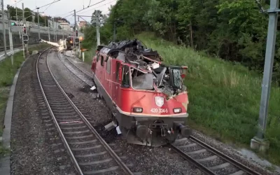Kollision zwischen Streckenlokomotive und Schienenbagger – Stadt Chur