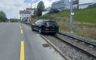 Trogen AR – Autolenkerin fährt auf Trassee der Appenzeller Bahnen