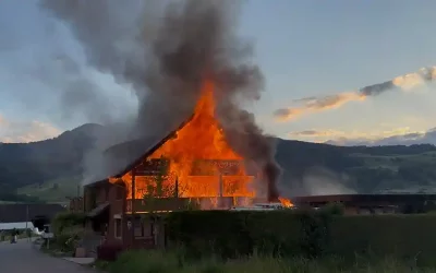 Forst-Längenbühl BE – Zweifamilienhaus in Vollbrand