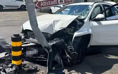 Stadt Schaffhausen – Totalschaden und verletzte Person nach Alleinunfall